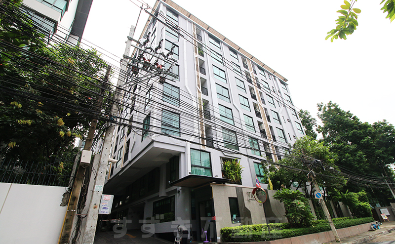 Zenith Place Sukhumvit 42