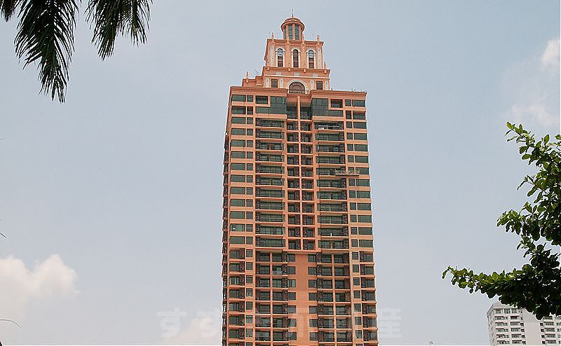 Aguston Sukhumvit 22 (Owner No.10020)
