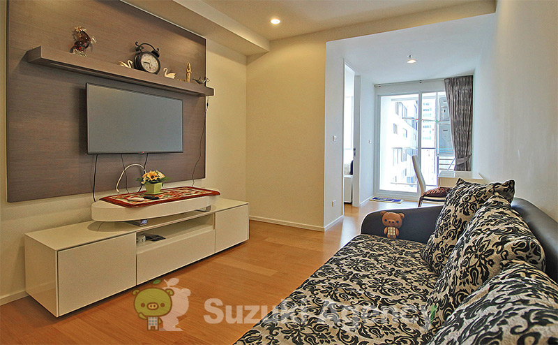 15 Sukhumvit Residence