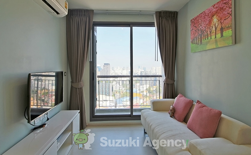 Rhythm Sukhumvit 42