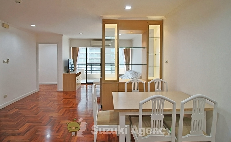 Acadamia Grand Tower