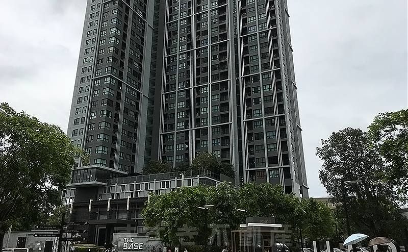 The Base Park East の外観