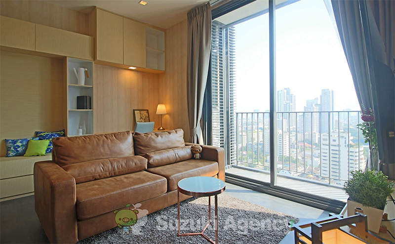 Edge Sukhumvit 23