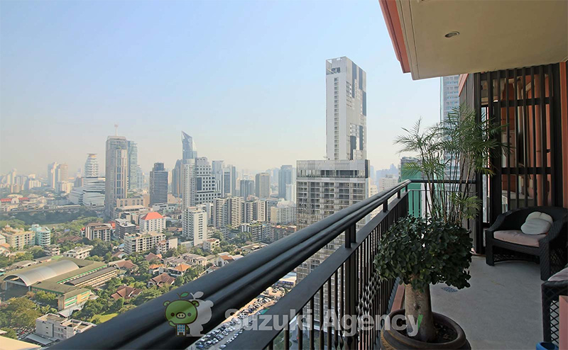 Aguston Sukhumvit 22 (Owner No.10020)