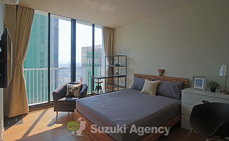 Park Origin Phrom Phong