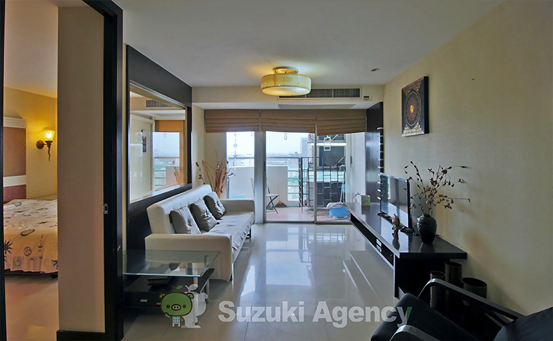 The Waterford Diamond Tower