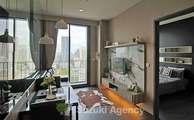 Edge Sukhumvit 23