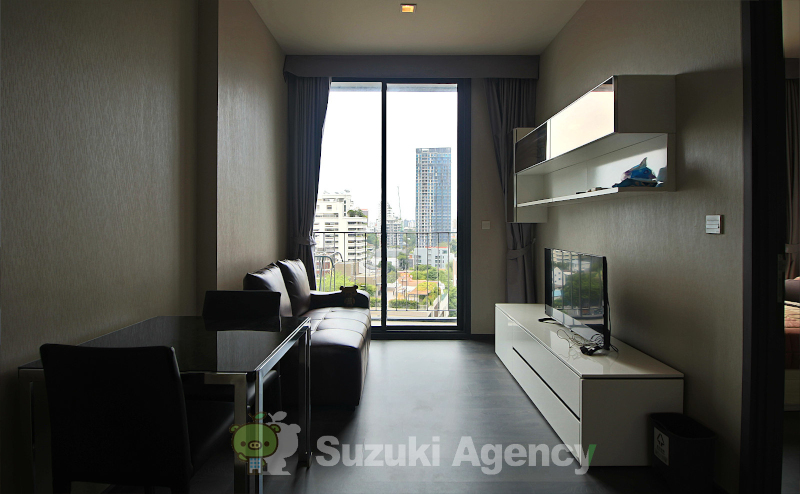 Edge Sukhumvit 23