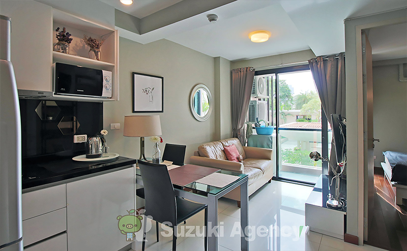 Le Cote Thonglor 8