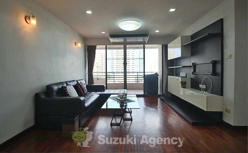 Acadamia Grand Tower