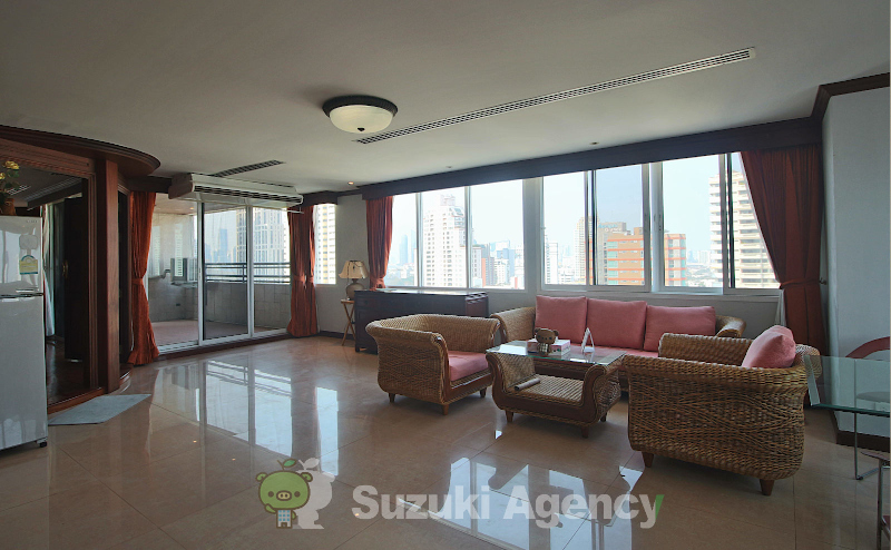 Acadamia Grand Tower