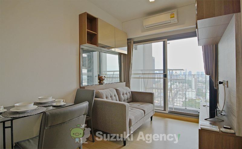 Whizdom Connect Sukhumvit の外観