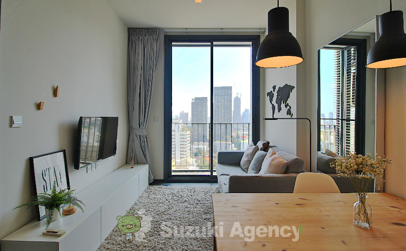 Edge Sukhumvit 23