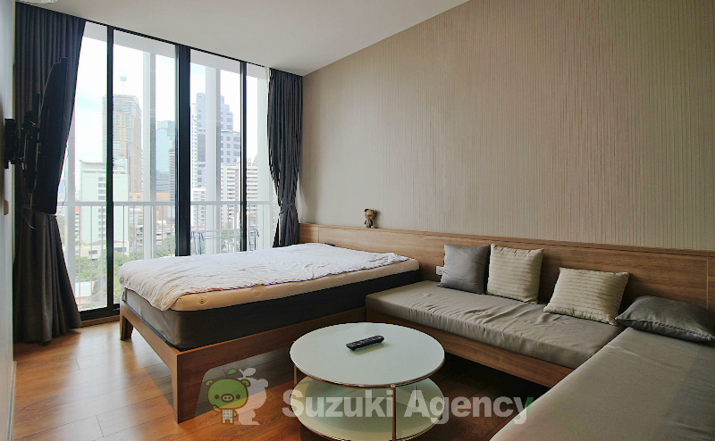 Park Origin Phrom Phong