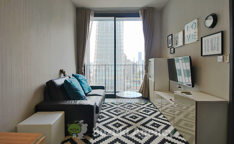 Edge Sukhumvit 23