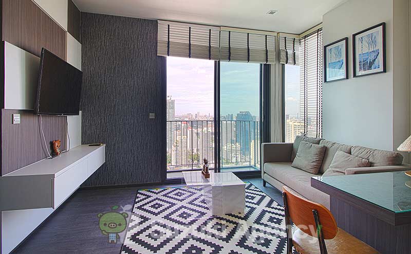 Edge Sukhumvit 23