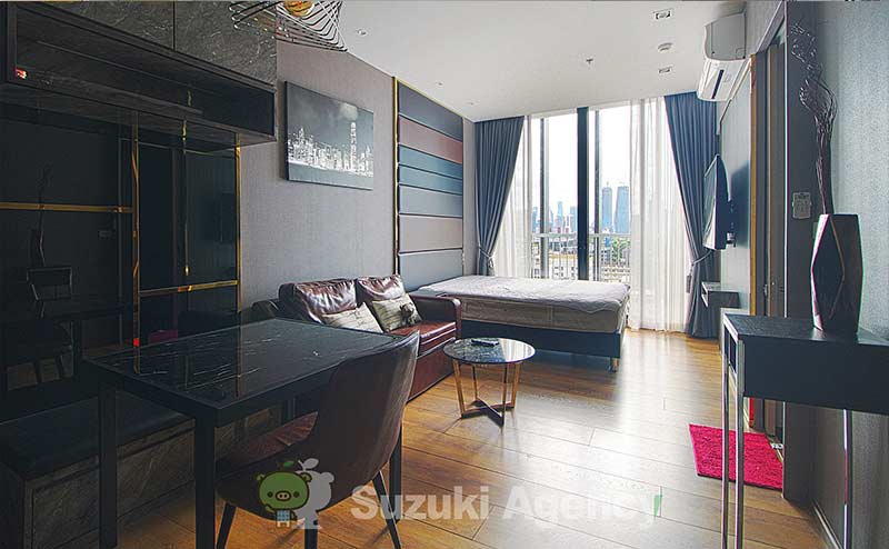 Park Origin Phrom Phong