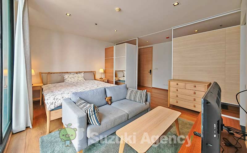 Park Origin Phrom Phong