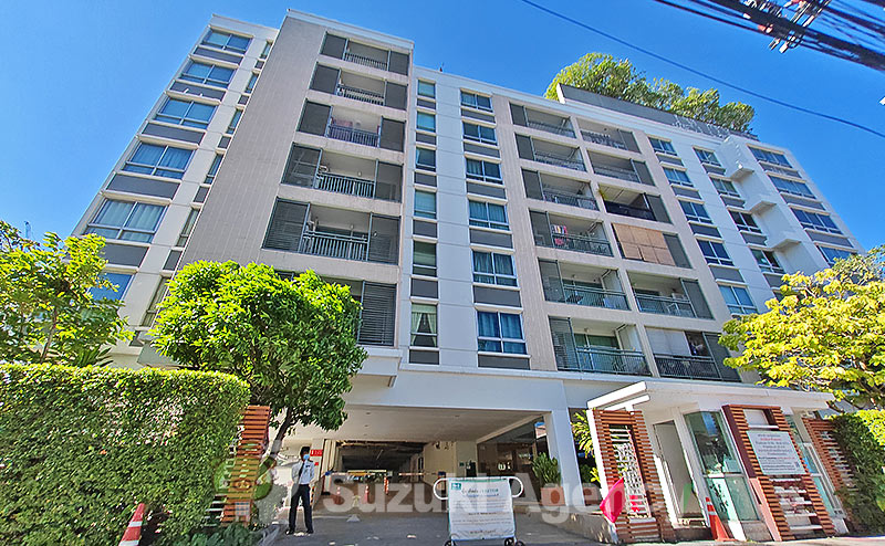 Plus 67 Condominium