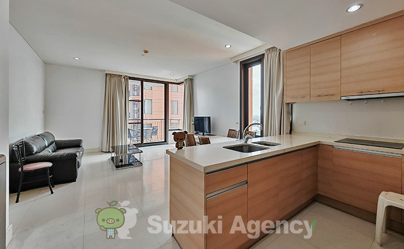 Aguston Sukhumvit 22