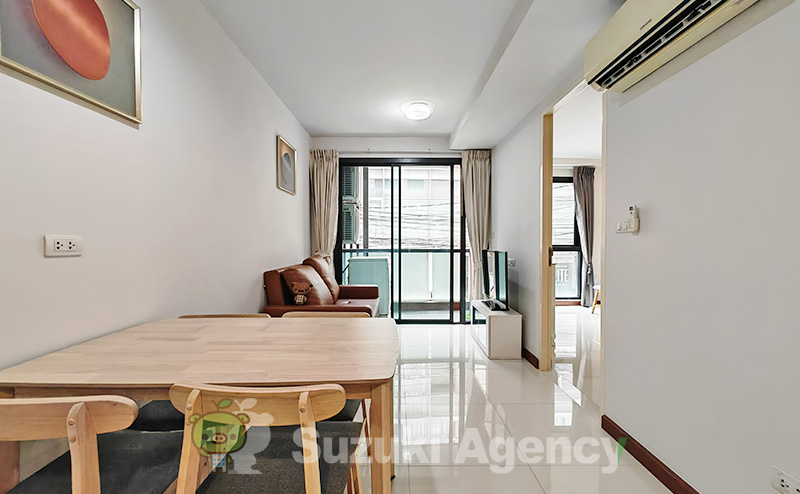 Le Cote Thonglor 8