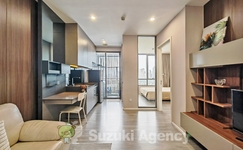 The Room Sukhumvit 69 の外観
