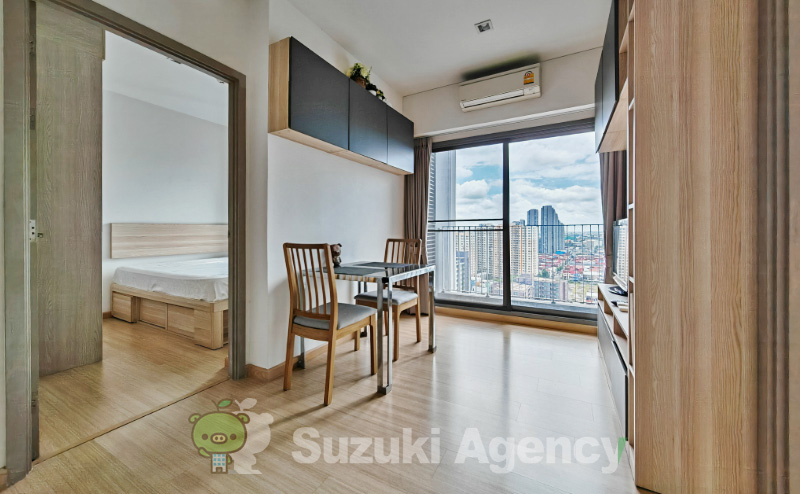 Whizdom Connect Sukhumvit の外観
