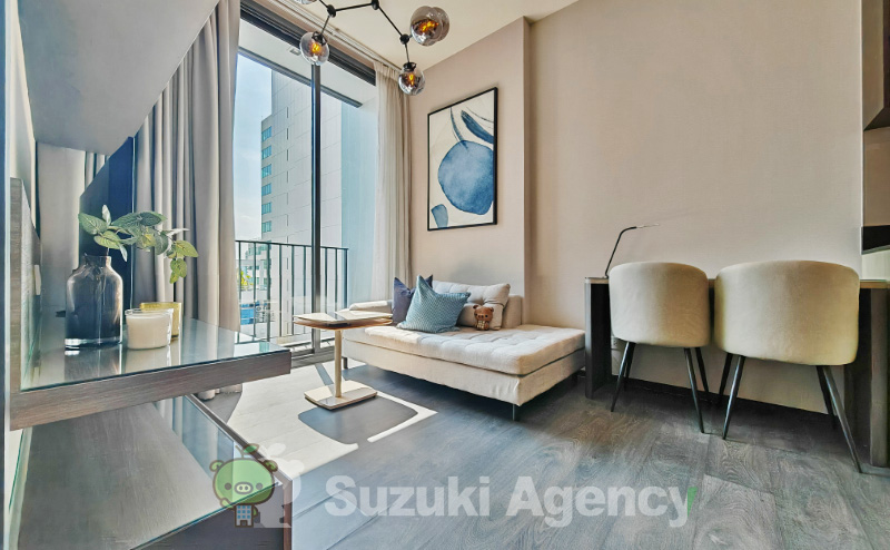 Edge Sukhumvit 23