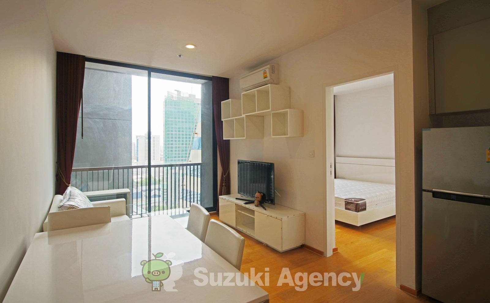Noble Revo Silom の写真