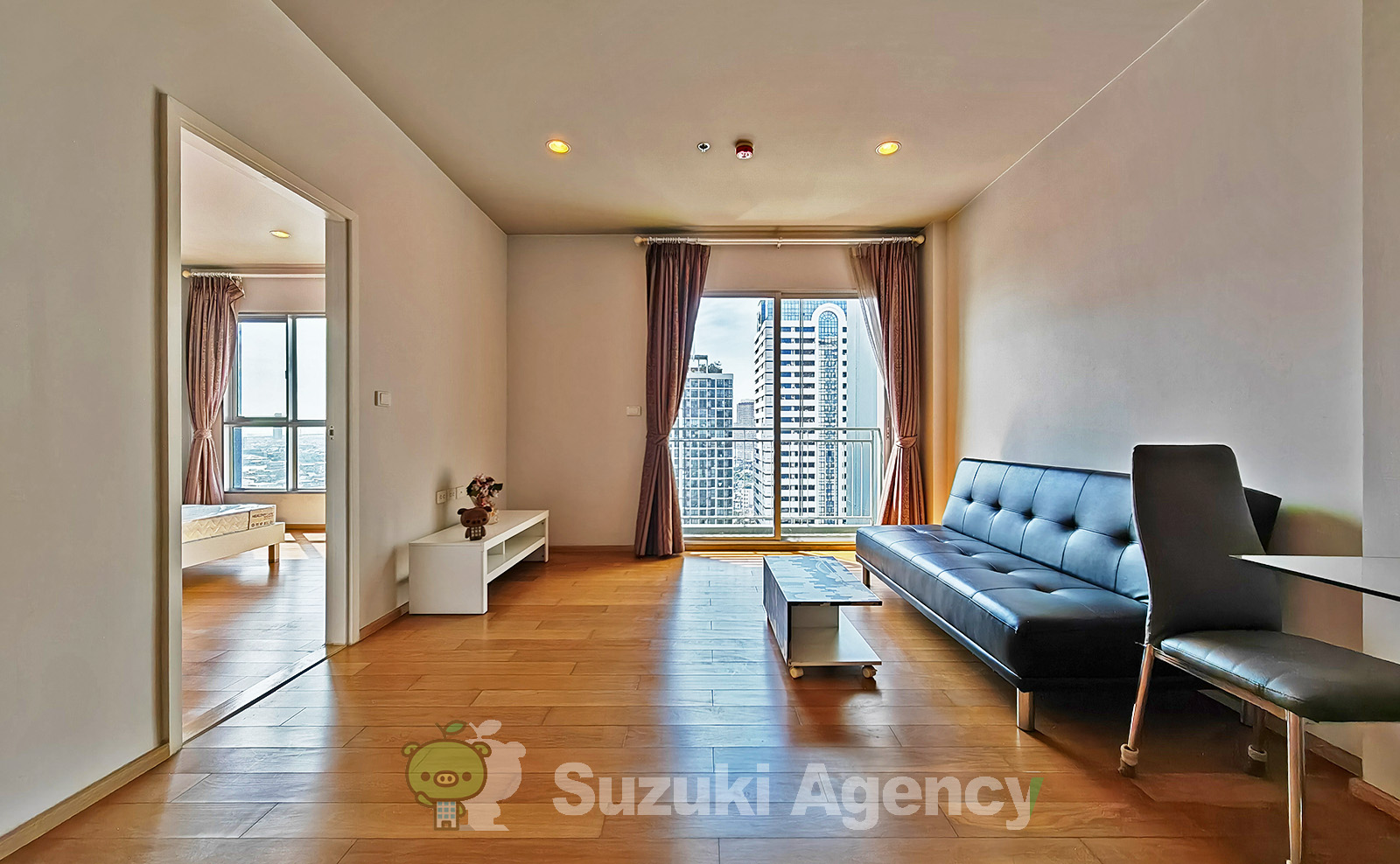 Hive Sathorn の写真