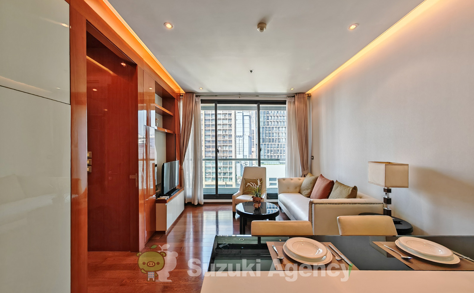 The Address Sukhumvit 28 の写真