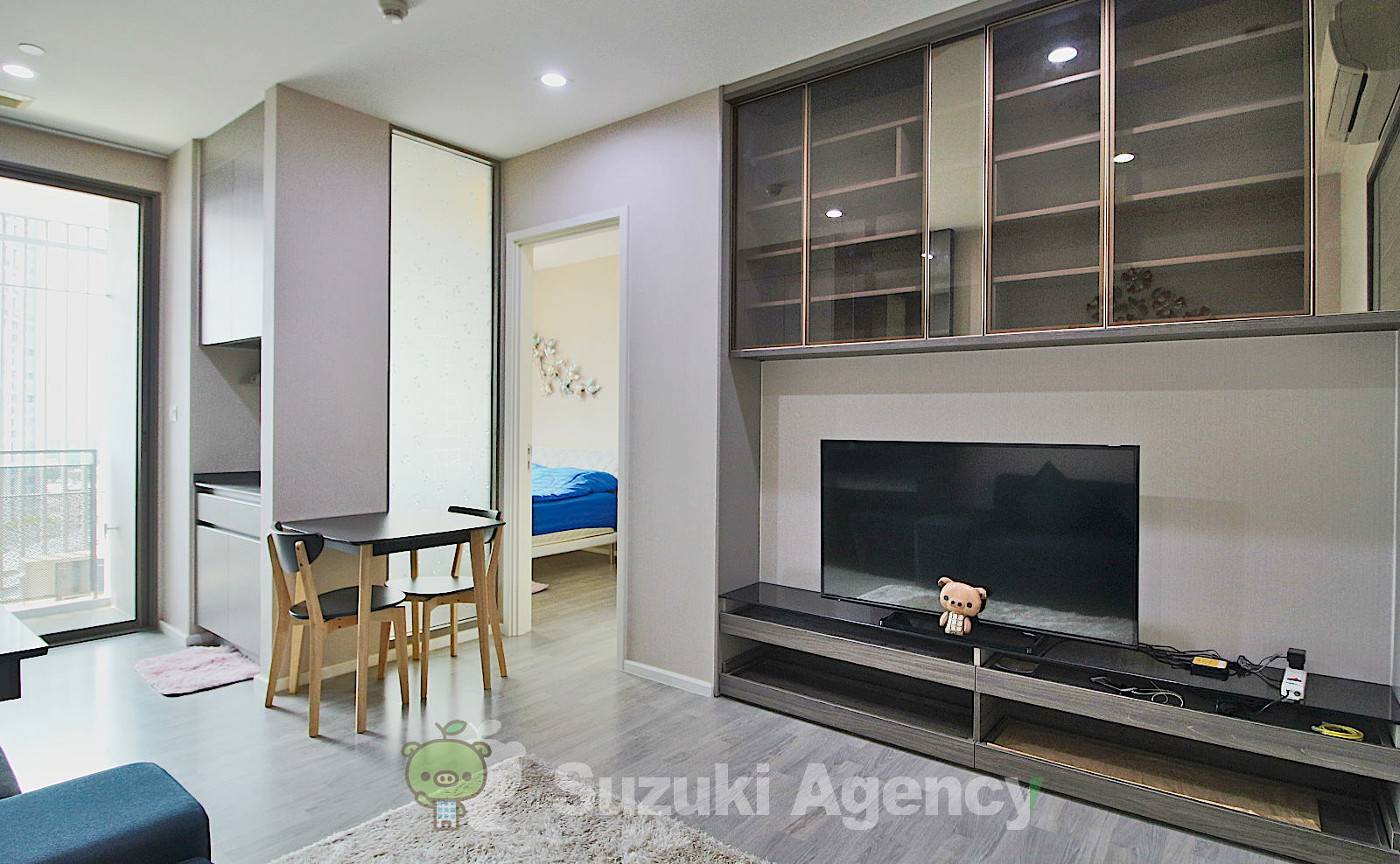 The Room Sukhumvit 69 の写真