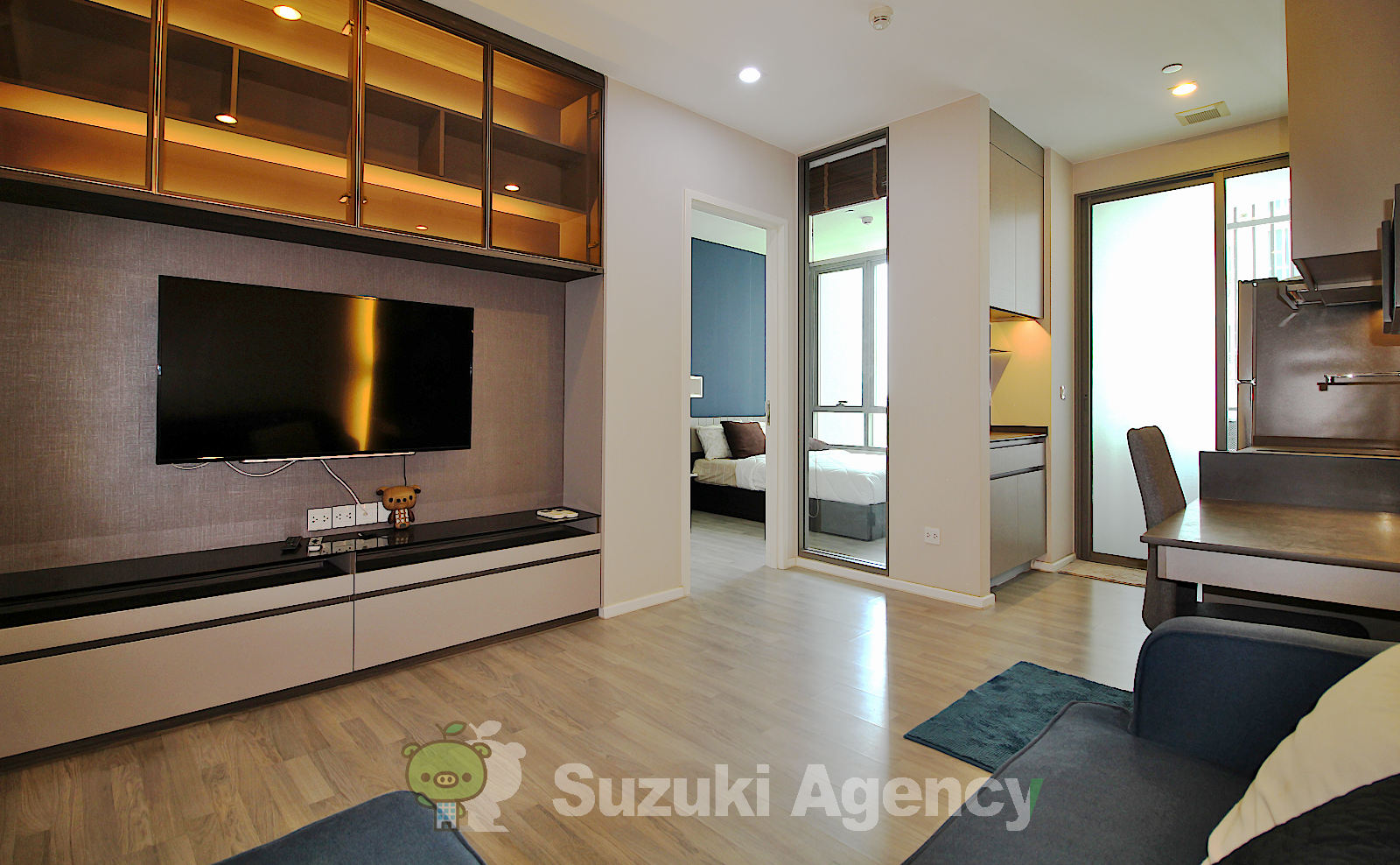 The Room Sukhumvit 69 の写真