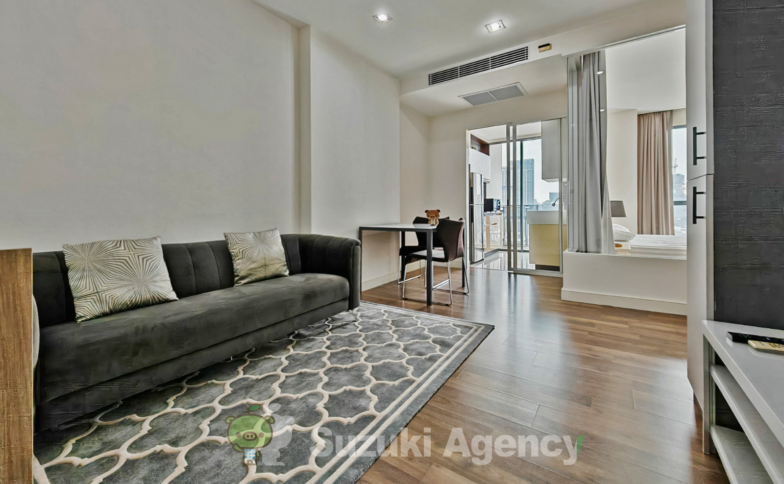 The Room Sukhumvit 62 の写真