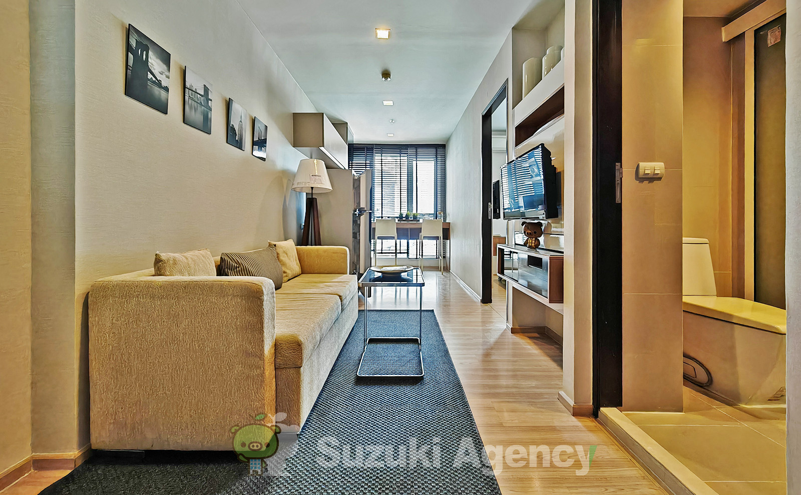 Rhythm Sathorn 21 の写真
