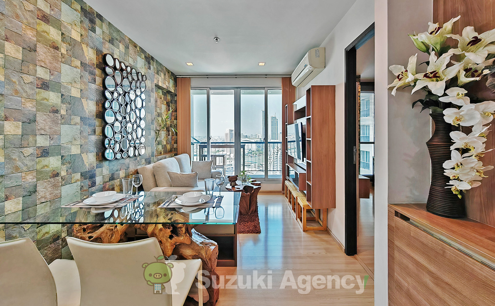 Rhythm Sathorn 21 の写真