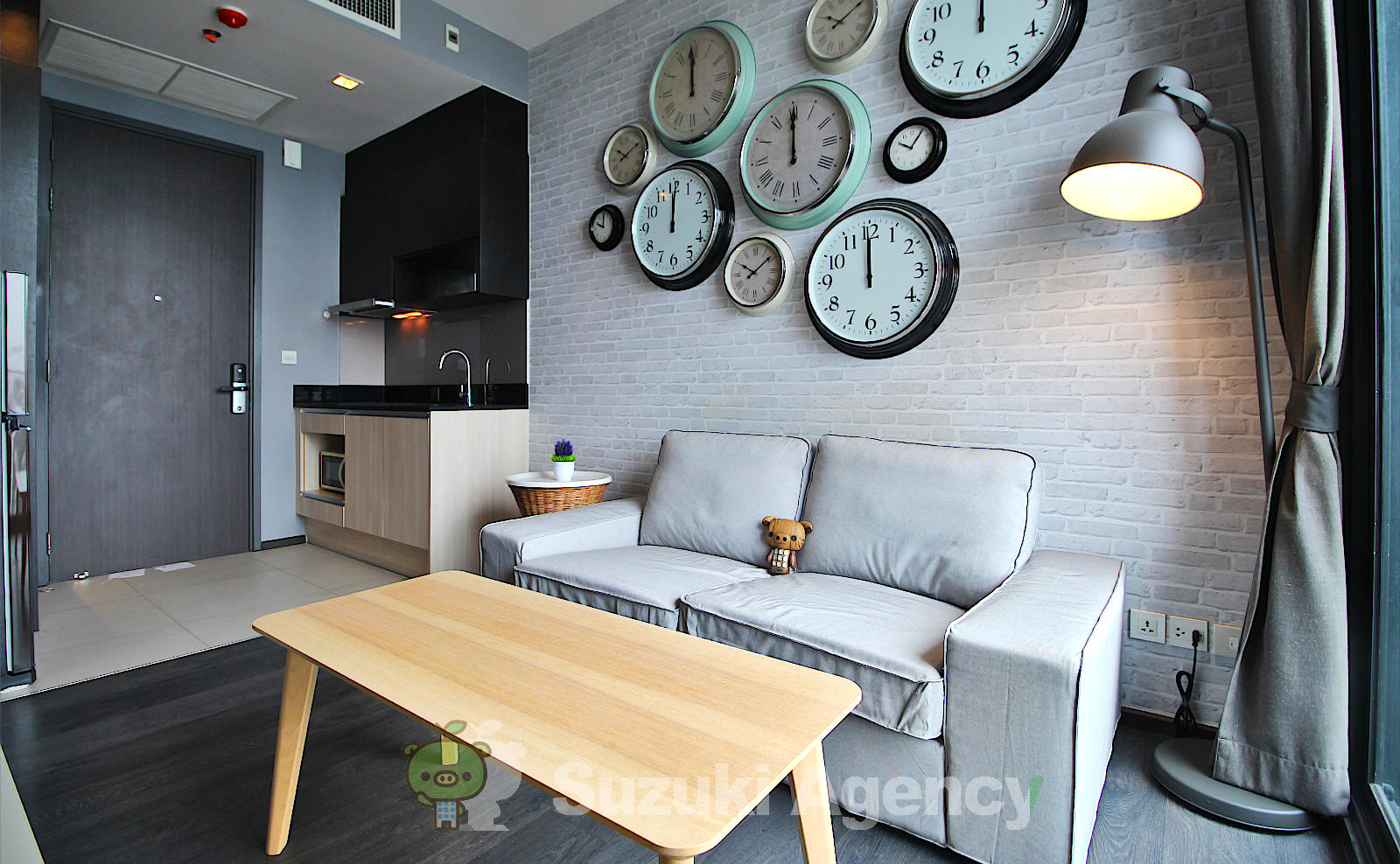Edge Sukhumvit 23 の写真