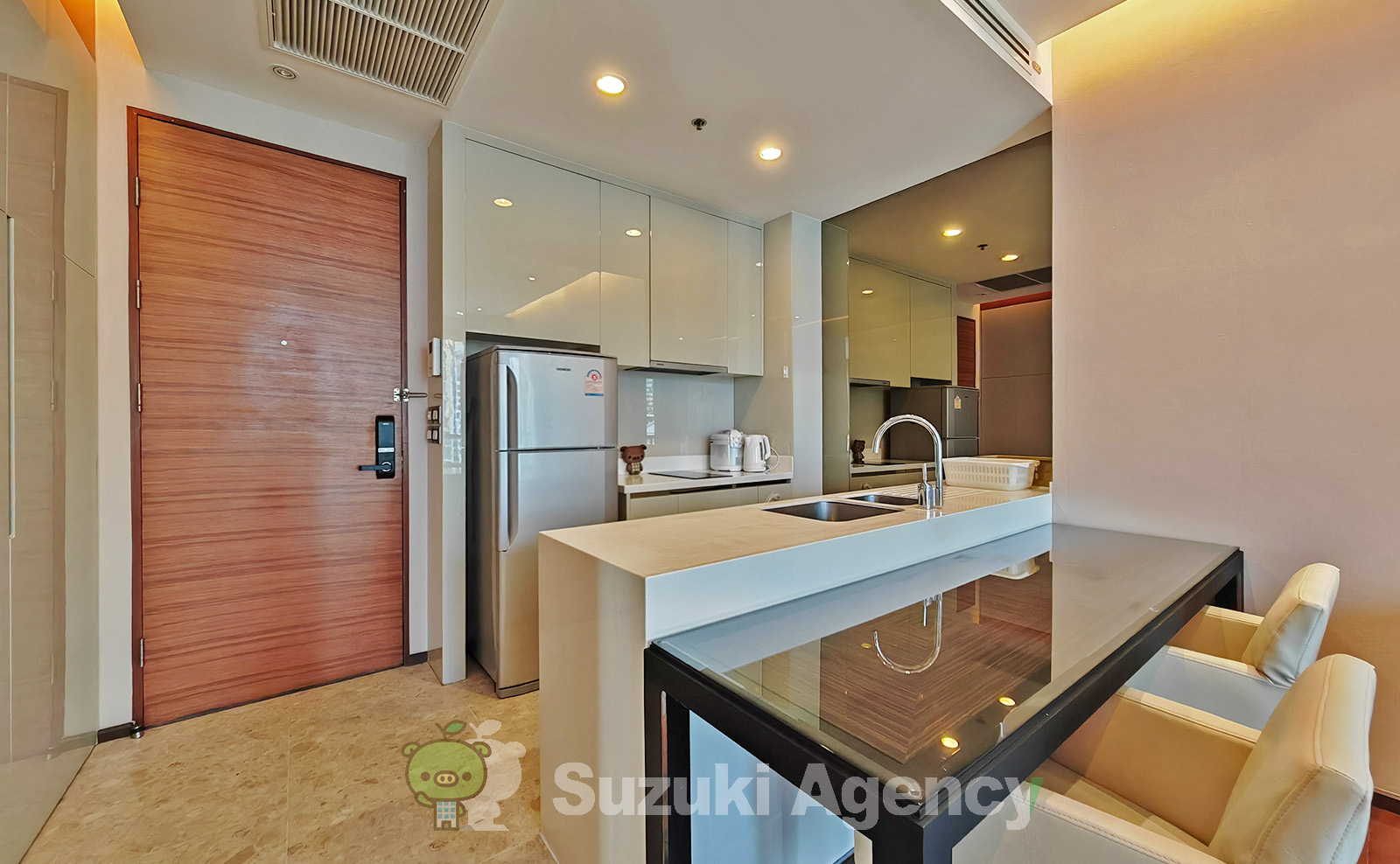 The Address Sukhumvit 28 の写真