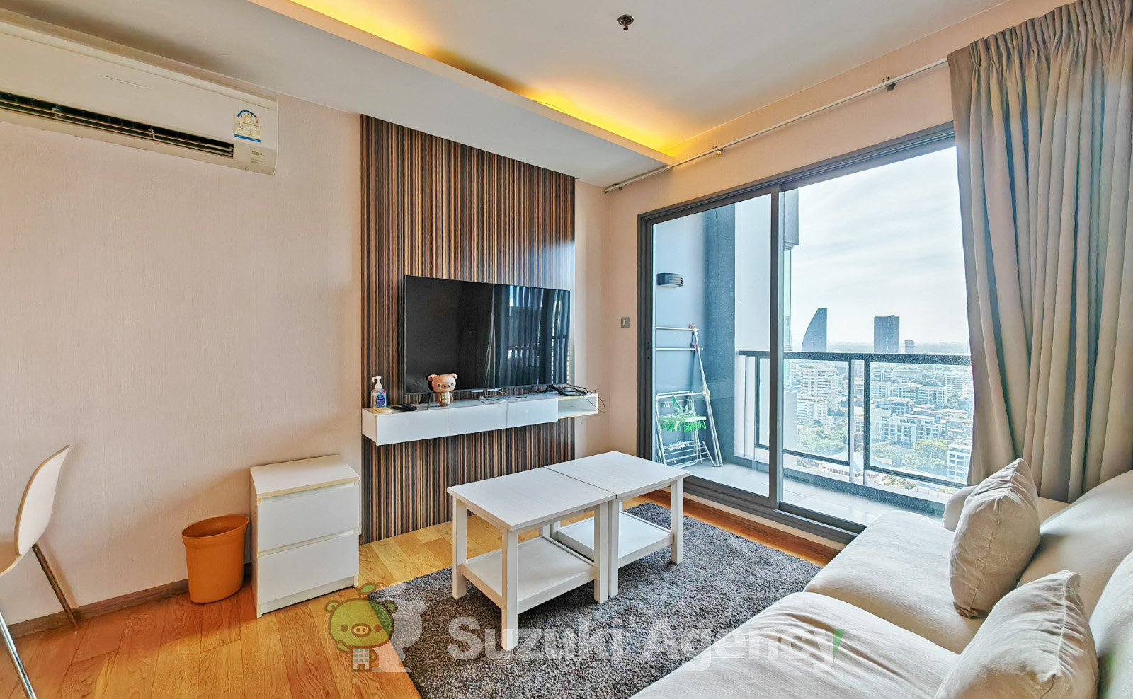 H Sukhumvit 43 の写真