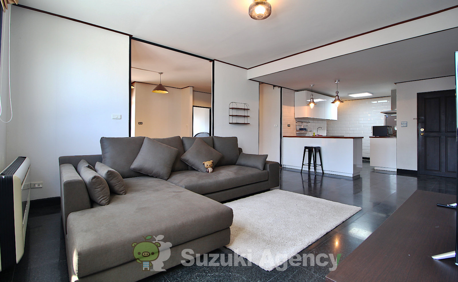 The Prestige 49 Condominium の写真