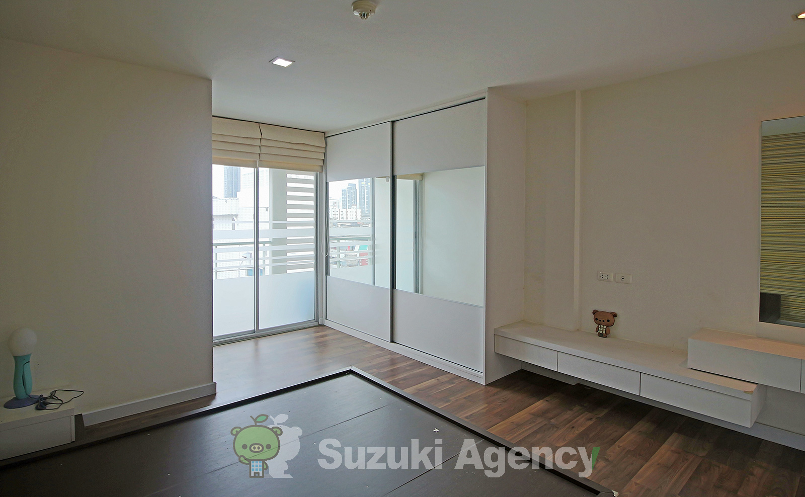 The Room Sukhumvit 79 の写真