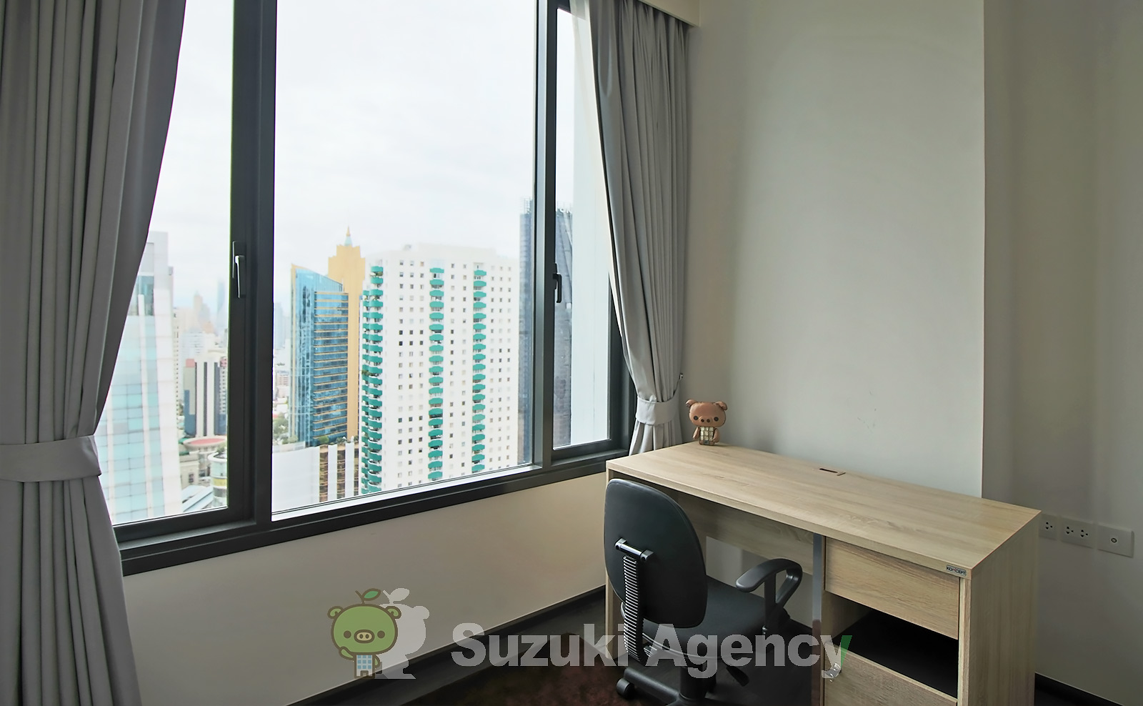 Edge Sukhumvit 23 の写真