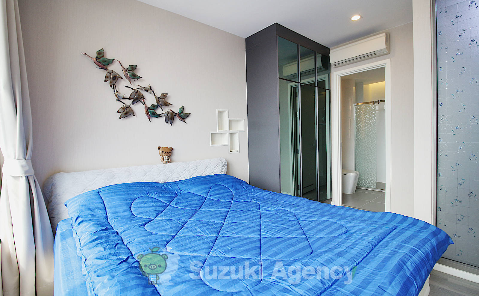 The Room Sukhumvit 69 の写真