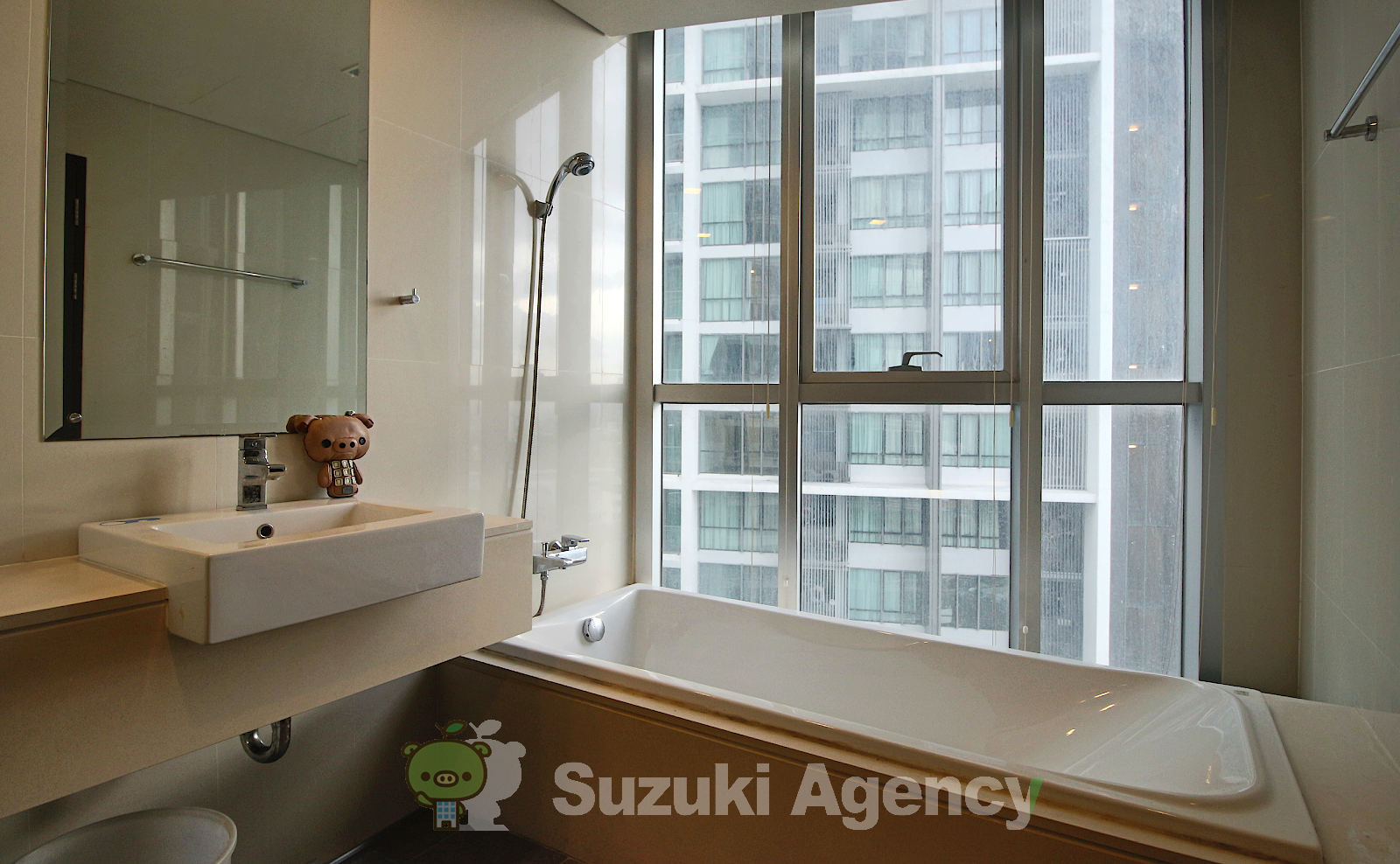 Le Luk Condominium の写真
