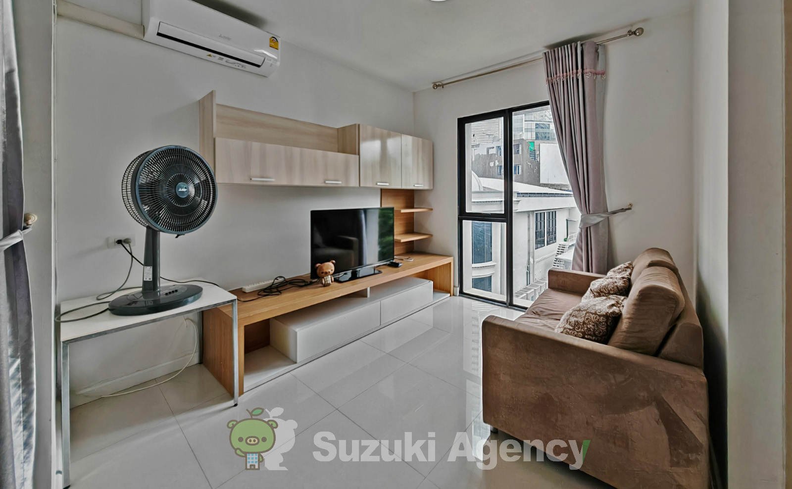 Le Cote Sukhumvit 14:1 Bed Room Photos No.21