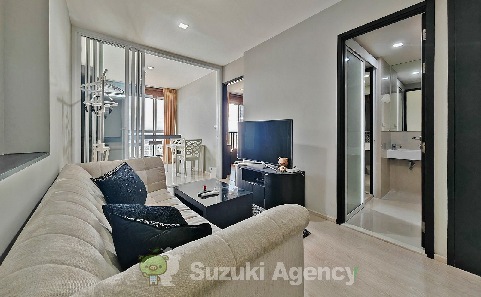 Rhythm Sukhumvit 44/1:1 Bed Room Photos No.22