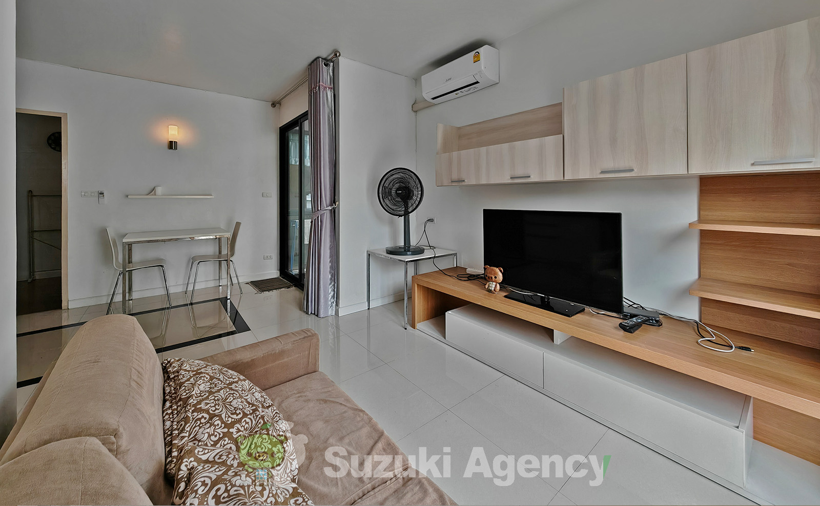 Le Cote Sukhumvit 14:1 Bed Room Photos No.23