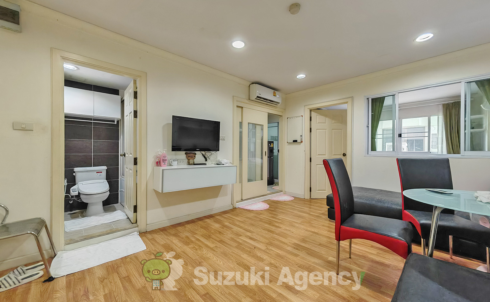 Lumpini Suite Sukhumvit 41:1 Bed Room Photos No.24