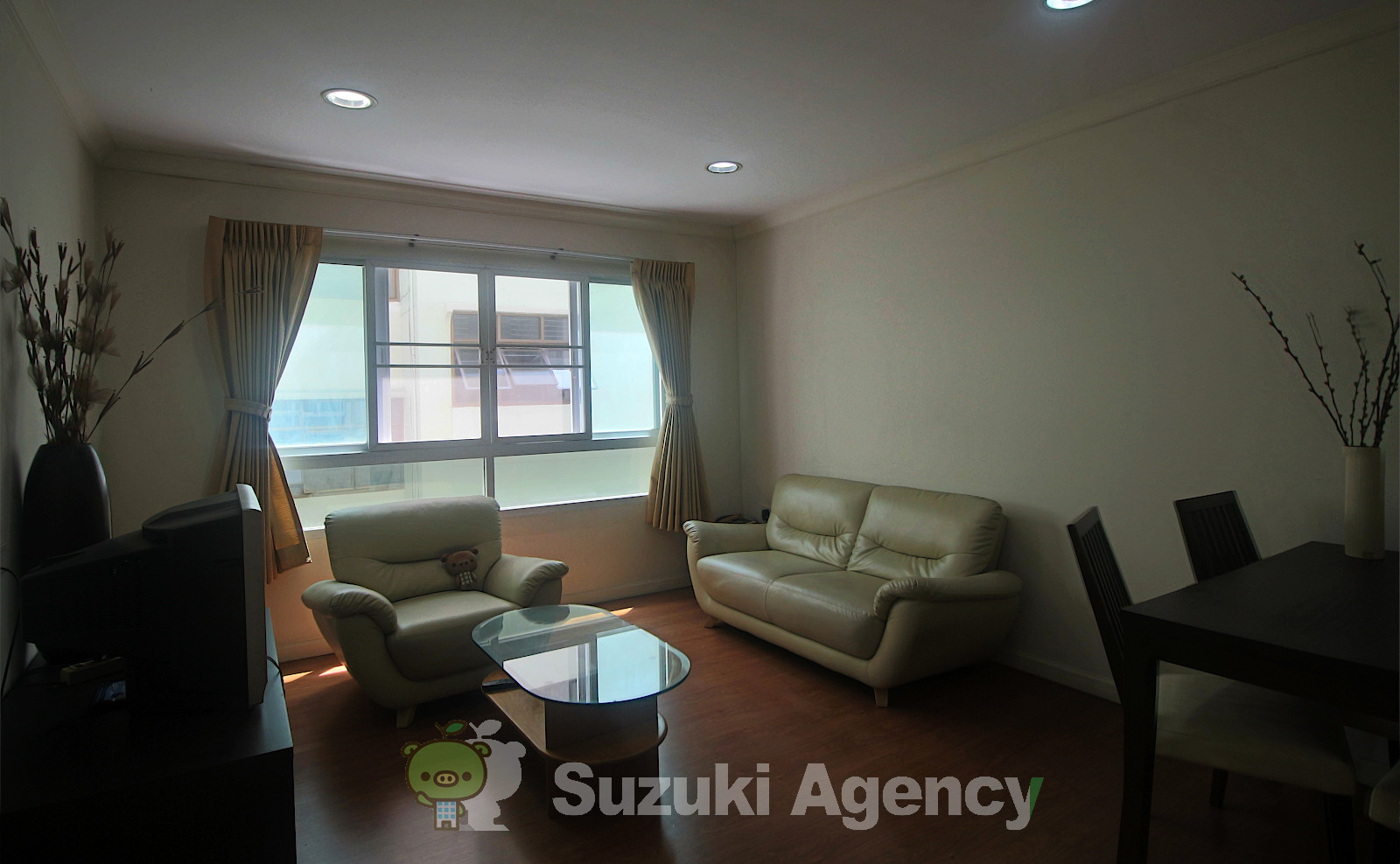 Lumpini Suite Sukhumvit 41:2 Bed Room Photos No.28