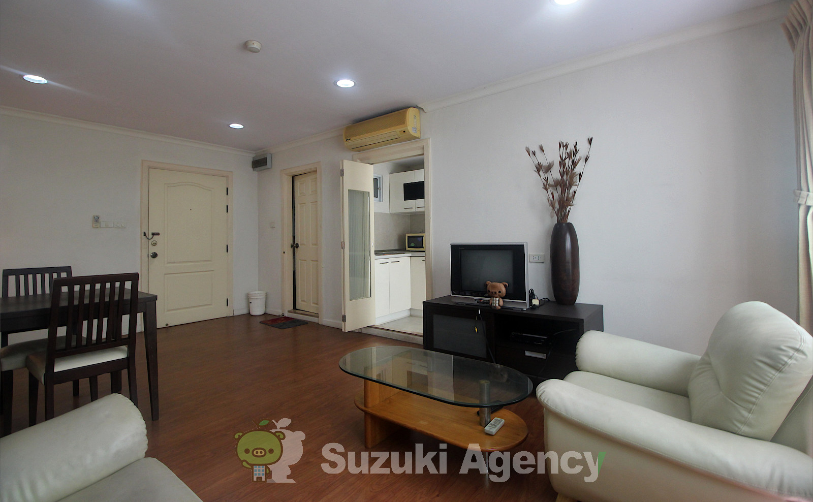 Lumpini Suite Sukhumvit 41:2 Bed Room Photos No.30